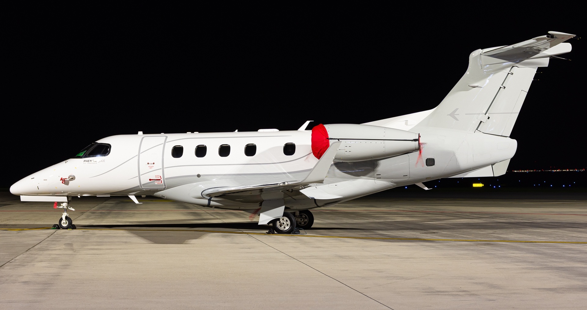 Phenom 300