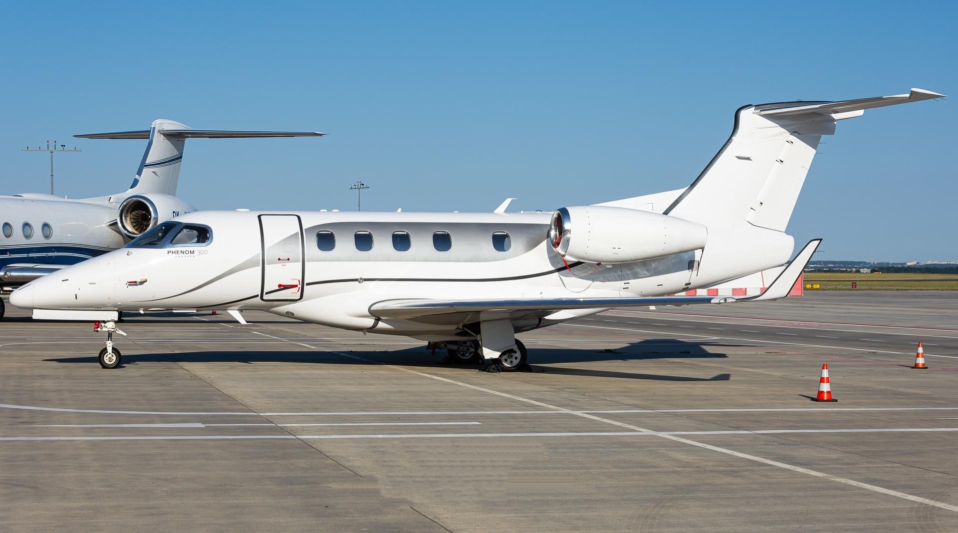 Phenom 300